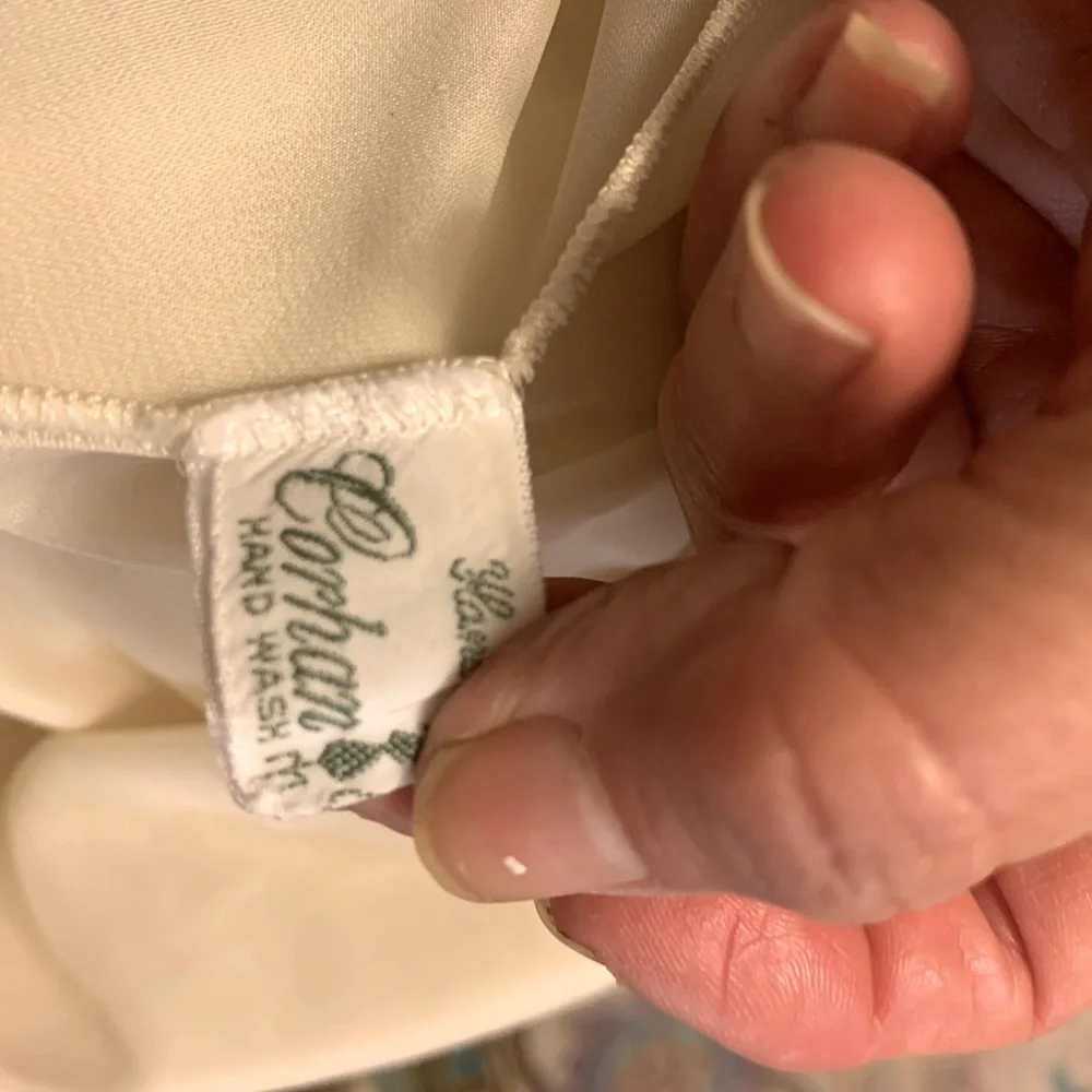 Vintage Corhan Noumiar Ivory Hand Embroidered Slip‎ - Picture 8 of 9